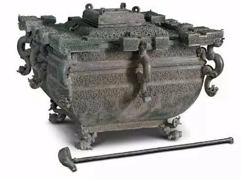 曾侯乙墓出土青铜冰鉴(国家博物馆藏)