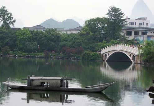 榕湖